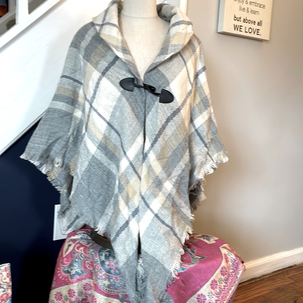 Light grays and creams poncho/cardigan